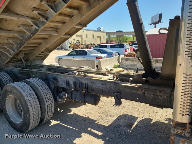 image for item MX9738 2012 Freightliner M2 112  dump truck