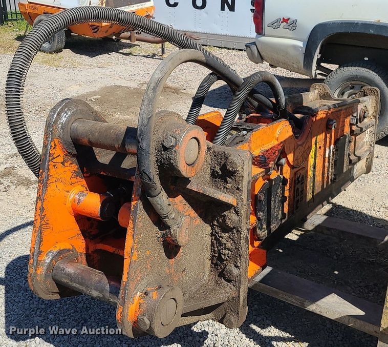 image for item MX9739 NPK GH-12  breaker