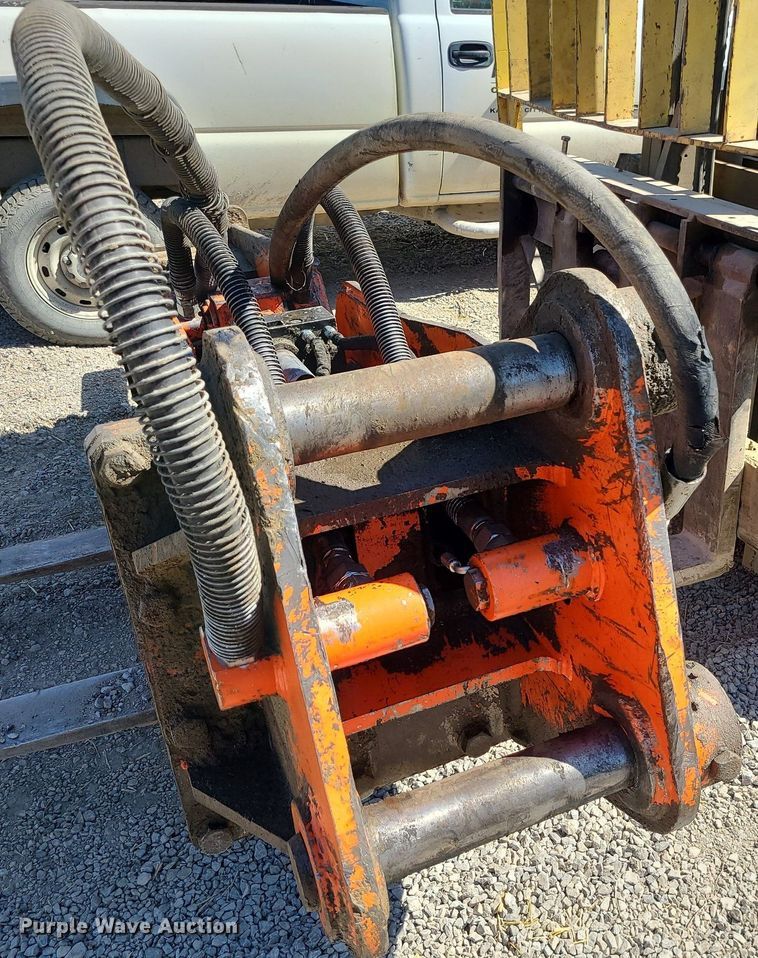 image for item MX9739 NPK GH-12  breaker