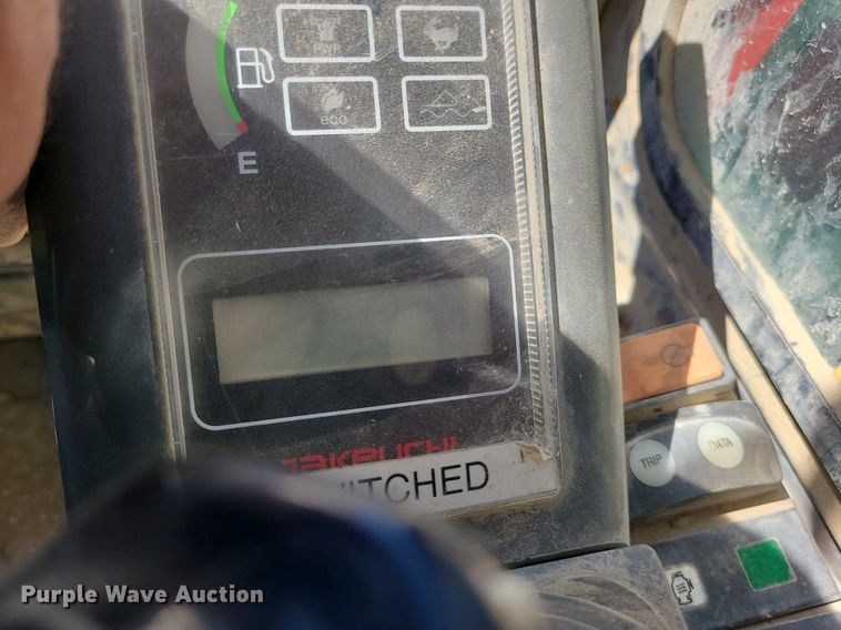 image for item MX9740 2015 Takeuchi TL12  tracked skid steer loader