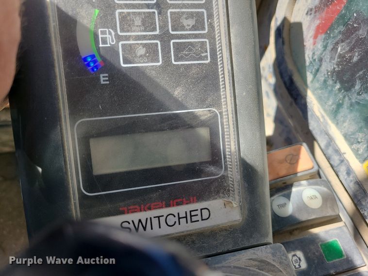 image for item MX9740 2015 Takeuchi TL12  tracked skid steer loader