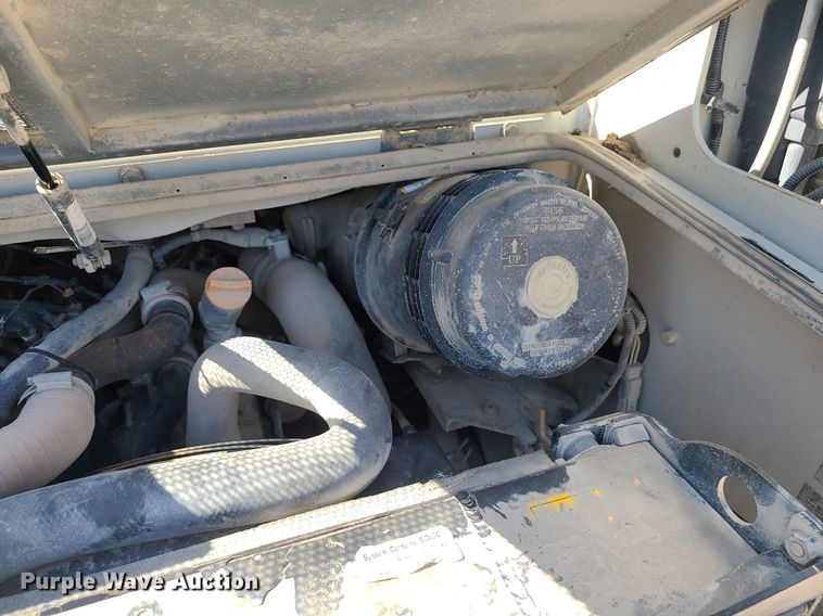 image for item MX9740 2015 Takeuchi TL12  tracked skid steer loader