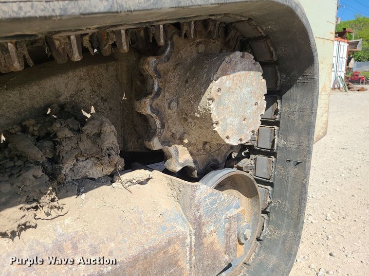 image for item MX9740 2015 Takeuchi TL12  tracked skid steer loader