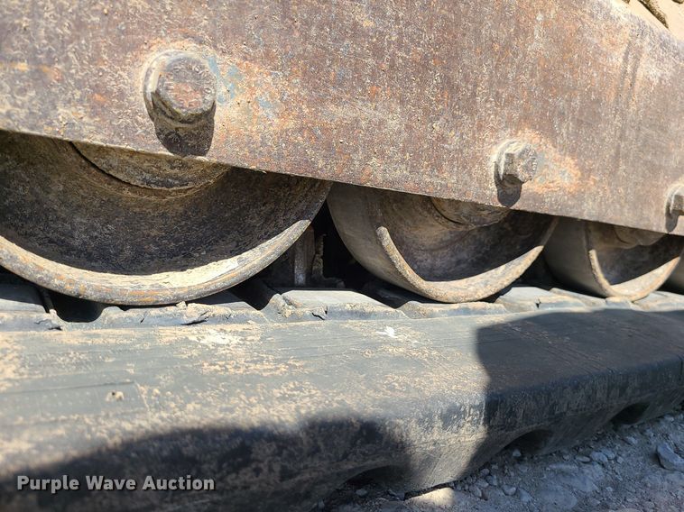 image for item MX9740 2015 Takeuchi TL12  tracked skid steer loader