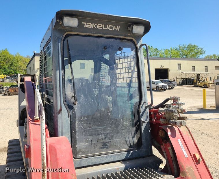 image for item MX9740 2015 Takeuchi TL12  tracked skid steer loader