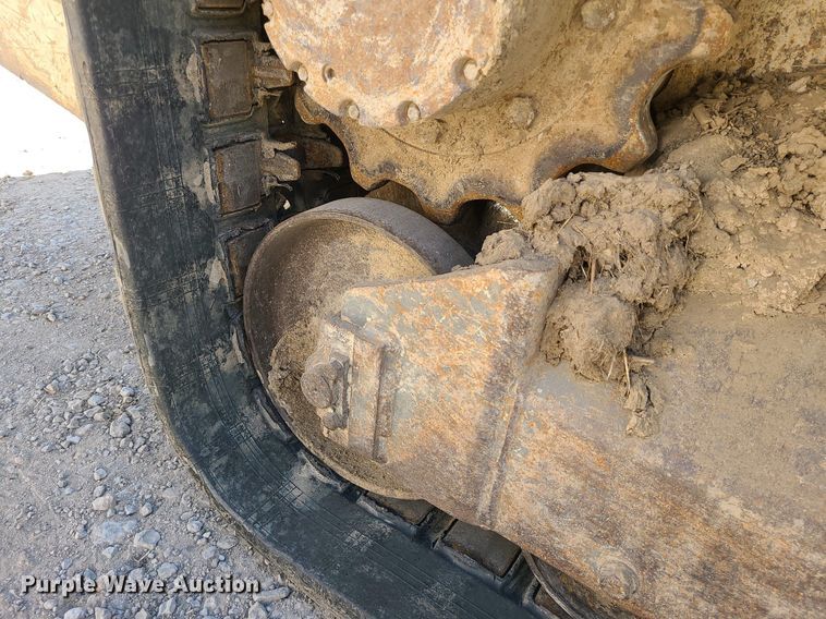 image for item MX9740 2015 Takeuchi TL12  tracked skid steer loader