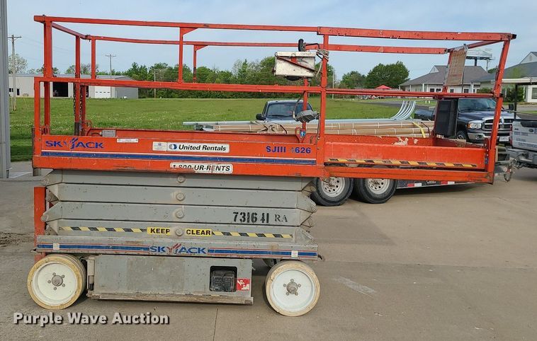 image for item MX9745 2008 Skyjack SJIII 4626  scissor lift