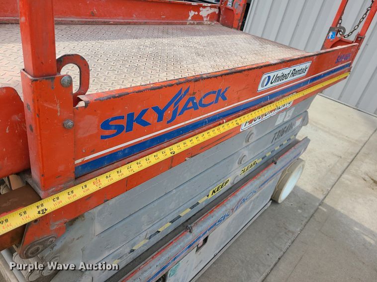 image for item MX9745 2008 Skyjack SJIII 4626  scissor lift