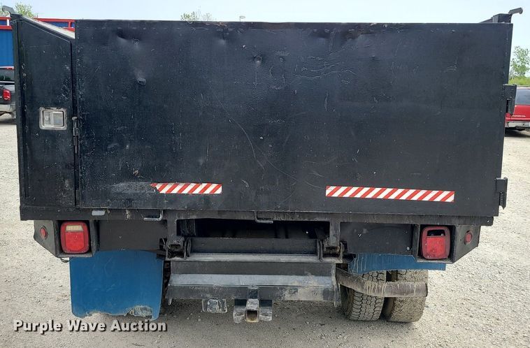 image for item MX9752 2005 Ford F350 Super Duty  dump bed pickup truck