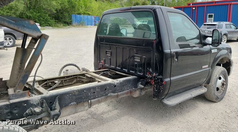 image for item MX9752 2005 Ford F350 Super Duty  dump bed pickup truck