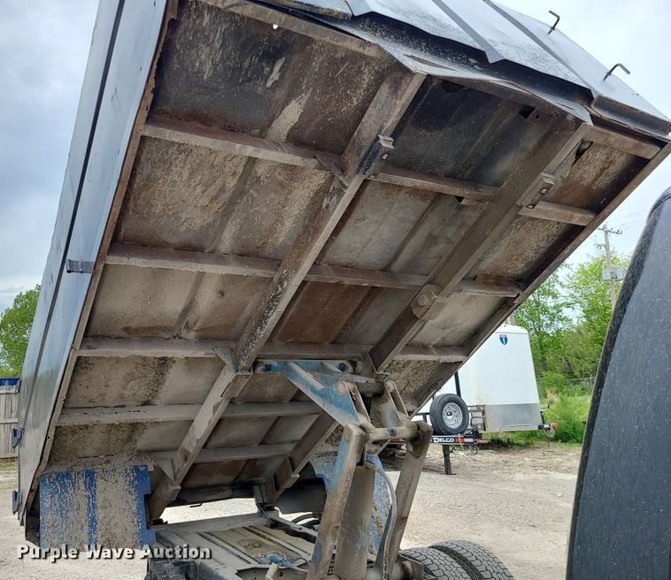 image for item MX9752 2005 Ford F350 Super Duty  dump bed pickup truck