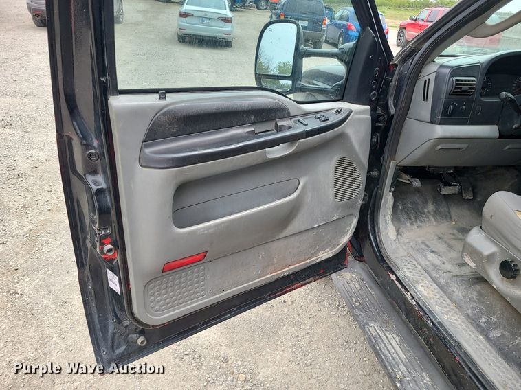 image for item MX9752 2005 Ford F350 Super Duty  dump bed pickup truck