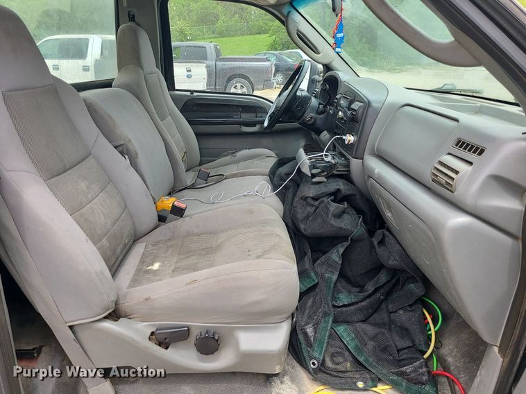 image for item MX9752 2005 Ford F350 Super Duty  dump bed pickup truck