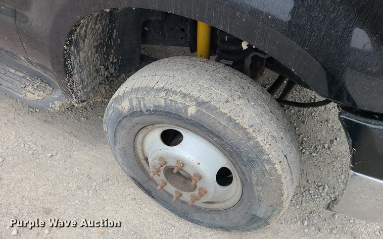 image for item MX9752 2005 Ford F350 Super Duty  dump bed pickup truck