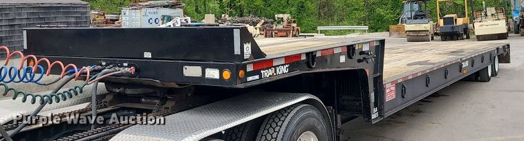 image for item MX9753 2000 Trail King TKS0SA-482  lowboy equipment trailer