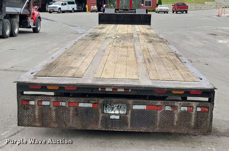 image for item MX9753 2000 Trail King TKS0SA-482  lowboy equipment trailer