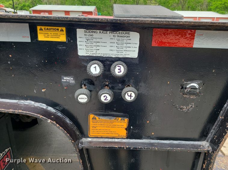 image for item MX9753 2000 Trail King TKS0SA-482  lowboy equipment trailer