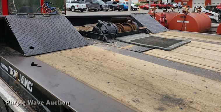 image for item MX9753 2000 Trail King TKS0SA-482  lowboy equipment trailer