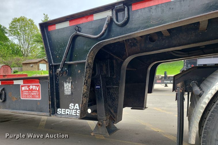 image for item MX9753 2000 Trail King TKS0SA-482  lowboy equipment trailer
