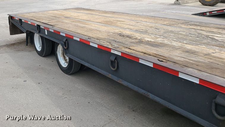 image for item MX9753 2000 Trail King TKS0SA-482  lowboy equipment trailer
