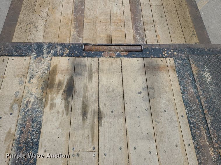 image for item MX9753 2000 Trail King TKS0SA-482  lowboy equipment trailer