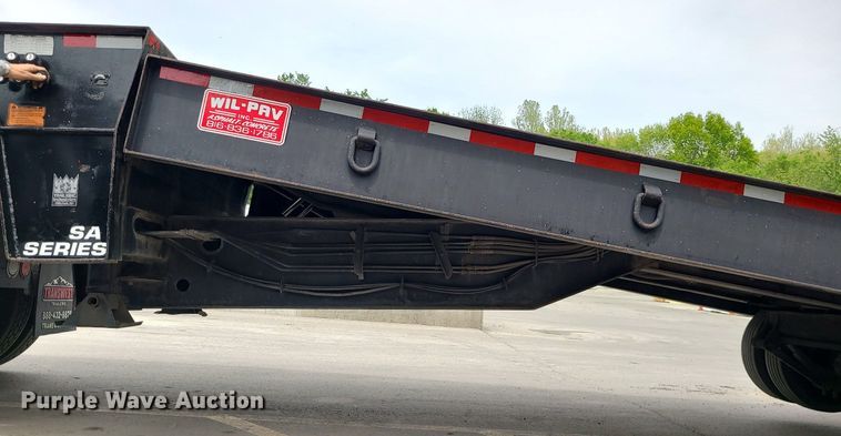 image for item MX9753 2000 Trail King TKS0SA-482  lowboy equipment trailer