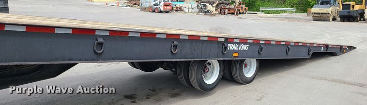 image for item MX9753 2000 Trail King TKS0SA-482  lowboy equipment trailer