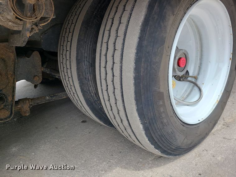 image for item MX9753 2000 Trail King TKS0SA-482  lowboy equipment trailer