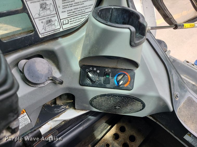 image for item MX9754 2020 Bobcat T770  tracked skid steer loader