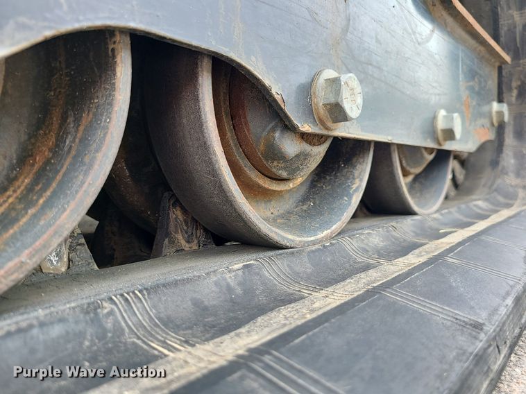 image for item MX9754 2020 Bobcat T770  tracked skid steer loader