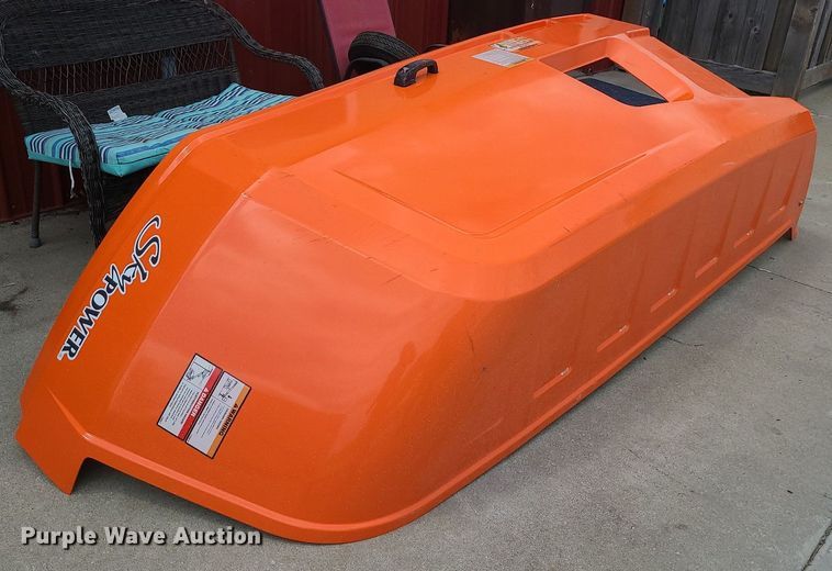 image for item MX9762 Aerial lift hood