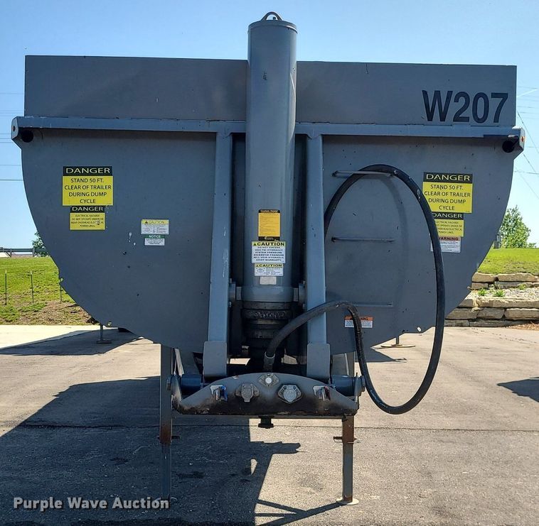 image for item MX9772 2017 Load King RH3229  end dump trailer