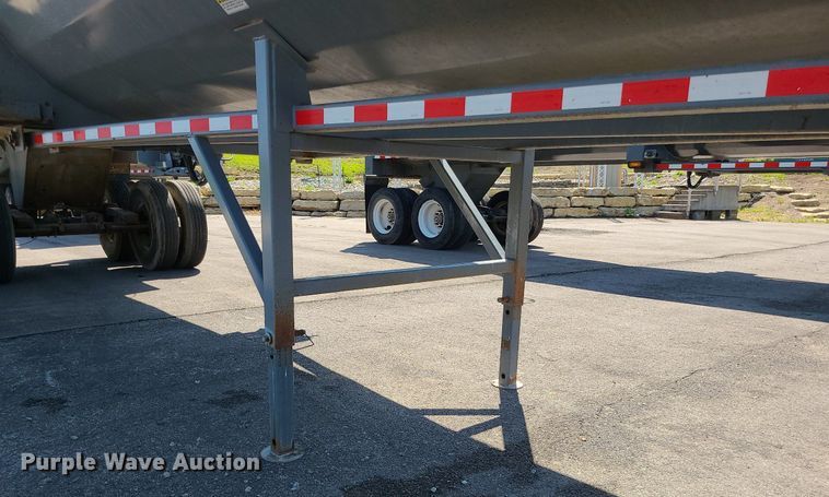image for item MX9772 2017 Load King RH3229  end dump trailer