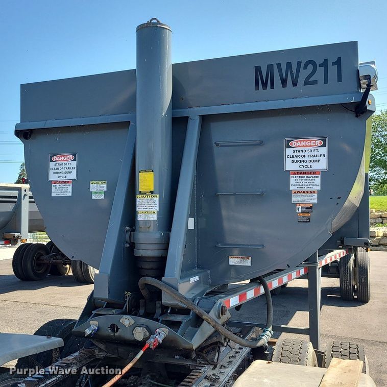 image for item MX9773 2018 Load King RH3431  end dump trailer