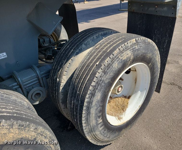 image for item MX9773 2018 Load King RH3431  end dump trailer