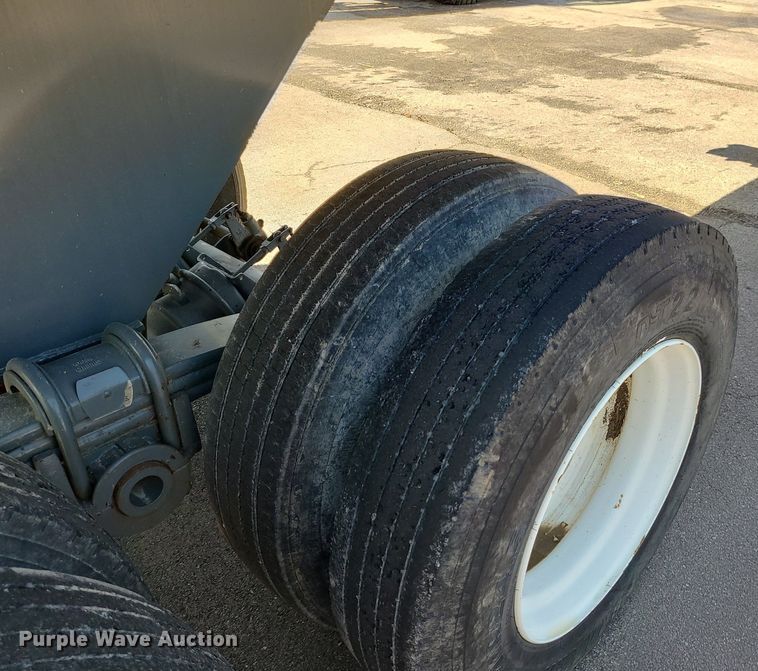 image for item MX9773 2018 Load King RH3431  end dump trailer