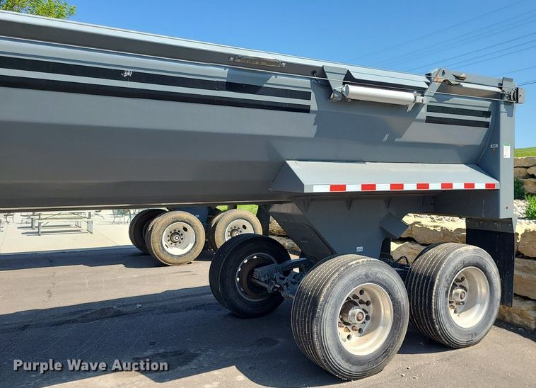 image for item MX9774 2018 Load King RH3532  end dump trailer