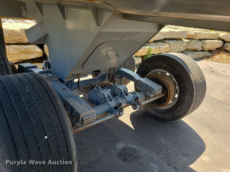 image for item MX9774 2018 Load King RH3532  end dump trailer