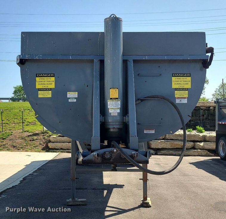 image for item MX9775 2017 Load King RH3229  end dump trailer