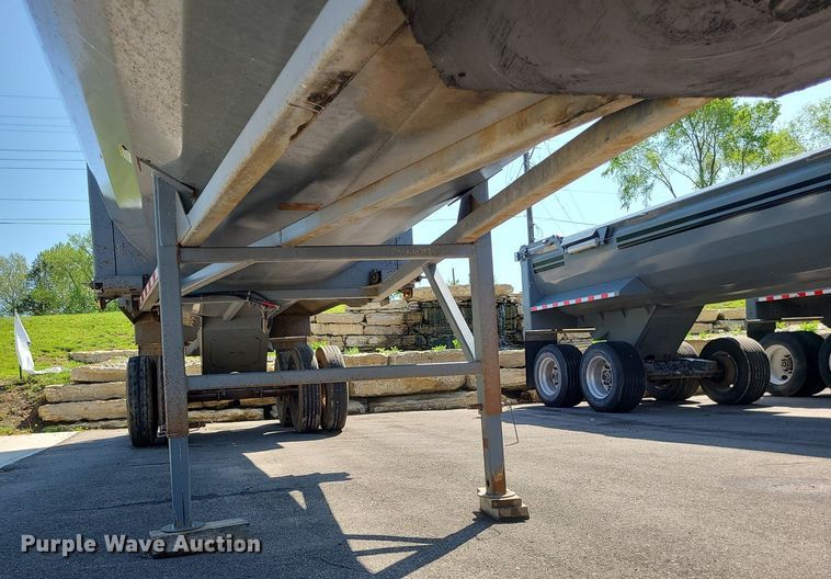 image for item MX9775 2017 Load King RH3229  end dump trailer