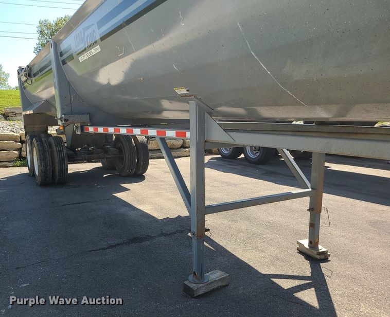 image for item MX9775 2017 Load King RH3229  end dump trailer