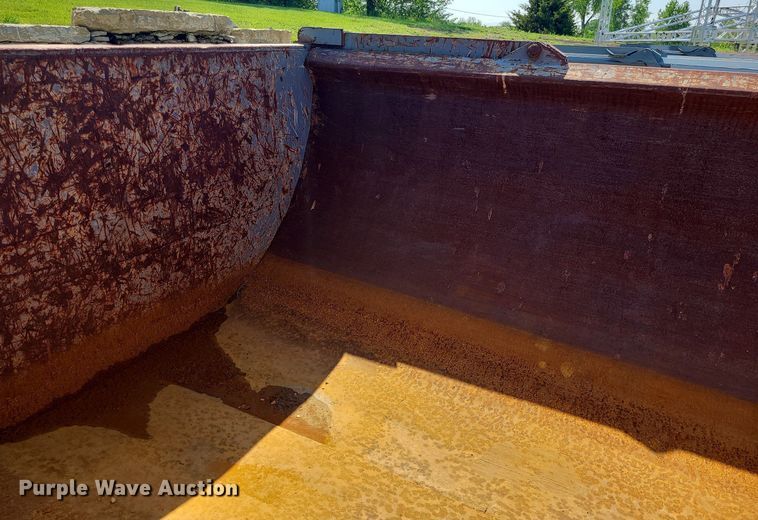 image for item MX9775 2017 Load King RH3229  end dump trailer