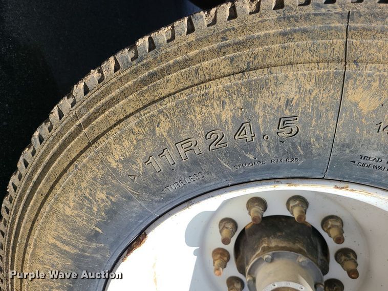 image for item MX9775 2017 Load King RH3229  end dump trailer