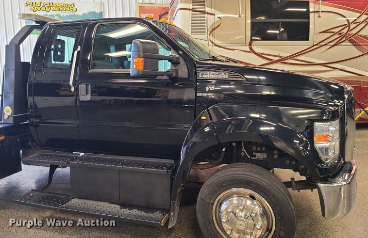 image for item MX9776 2016 Ford F650  rollback truck