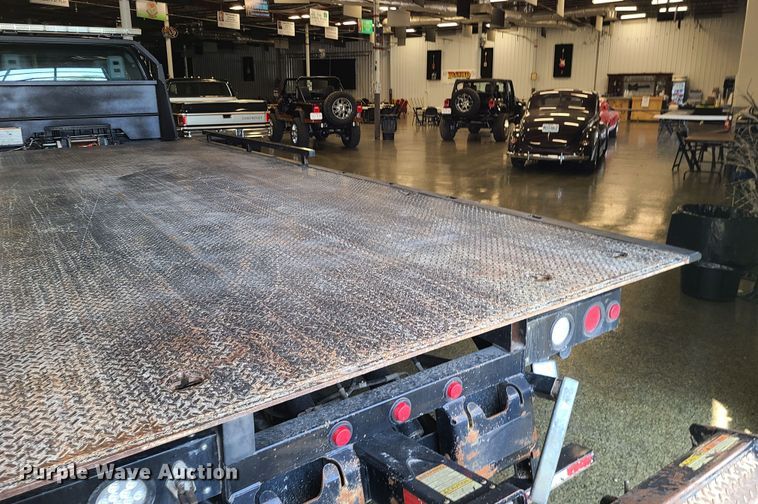 image for item MX9776 2016 Ford F650  rollback truck