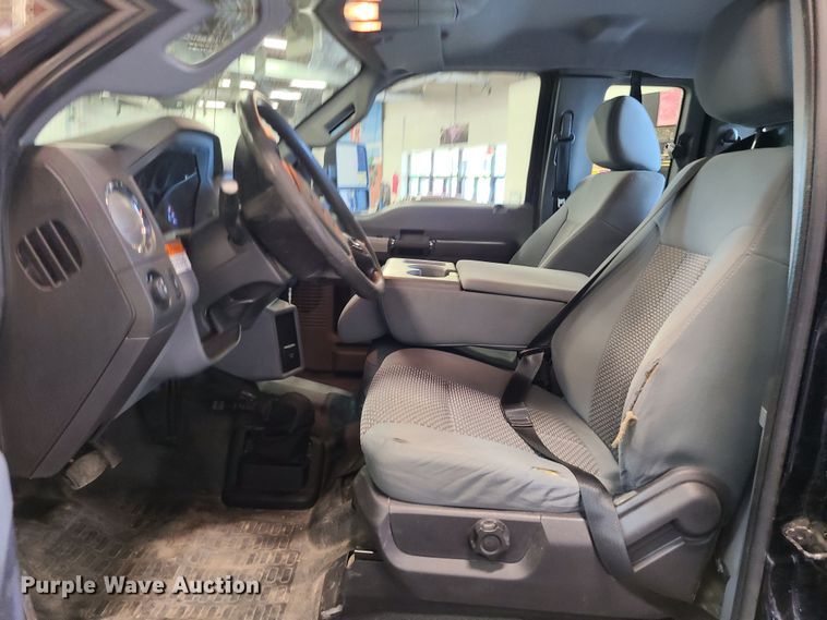 image for item MX9776 2016 Ford F650  rollback truck