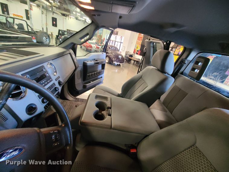 image for item MX9776 2016 Ford F650  rollback truck