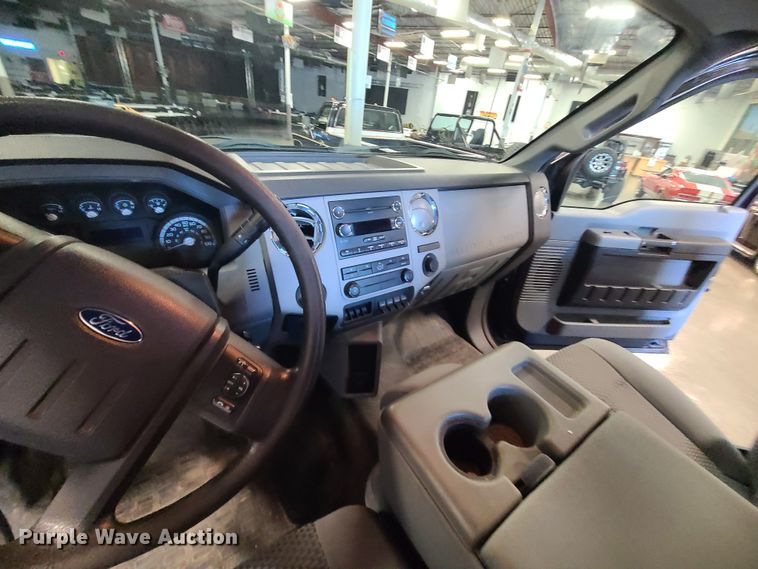 image for item MX9776 2016 Ford F650  rollback truck