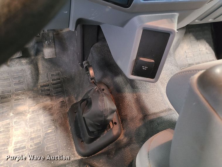 image for item MX9776 2016 Ford F650  rollback truck