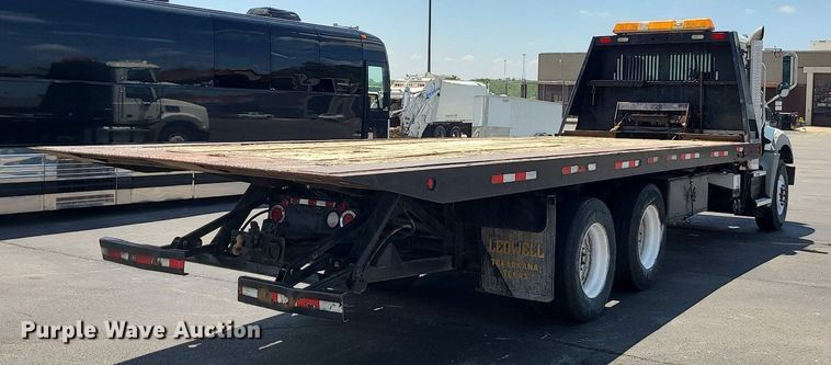 image for item MX9779 2013 Mack GU533  rollback truck